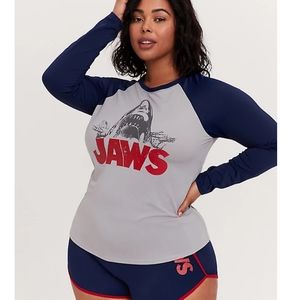 **ISO** Torrid Jaws shorts